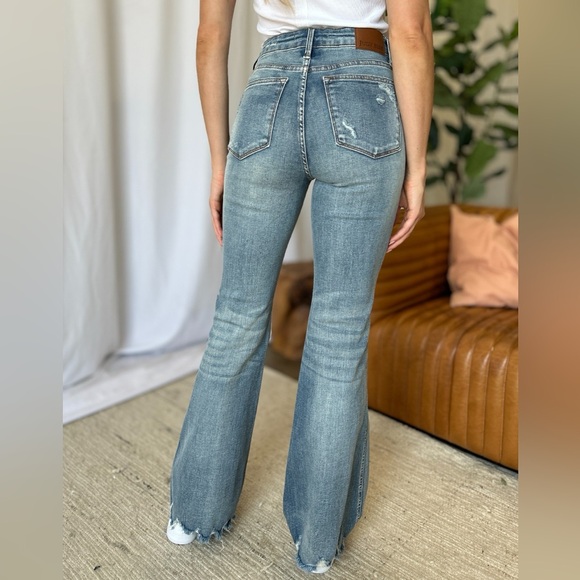 NWT Judy Blue PLUS + REG Size Push 2 Start Tummy Control Destroyed Flare Jeans - Picture 14 of 16